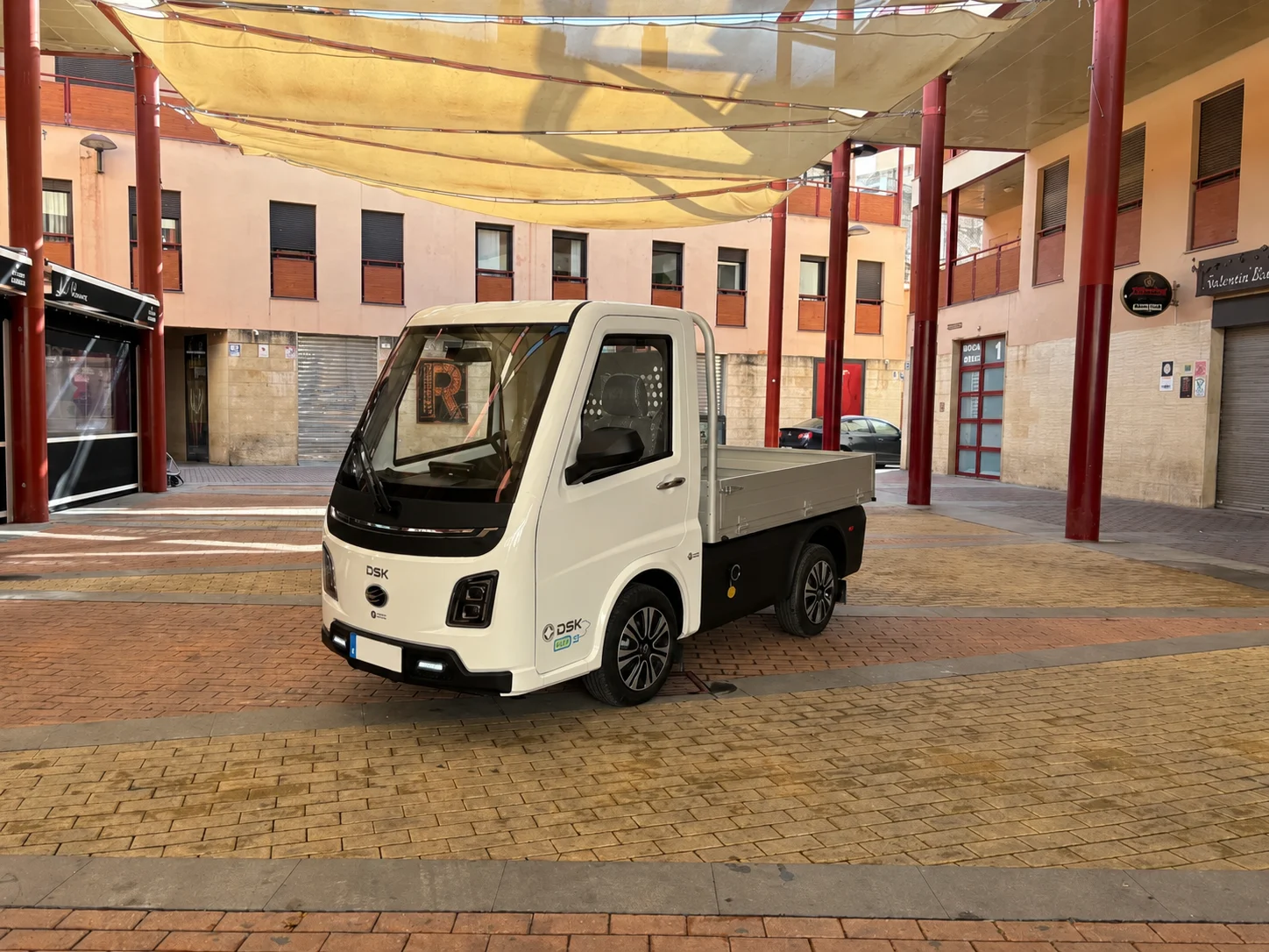 TEV parcheggiato